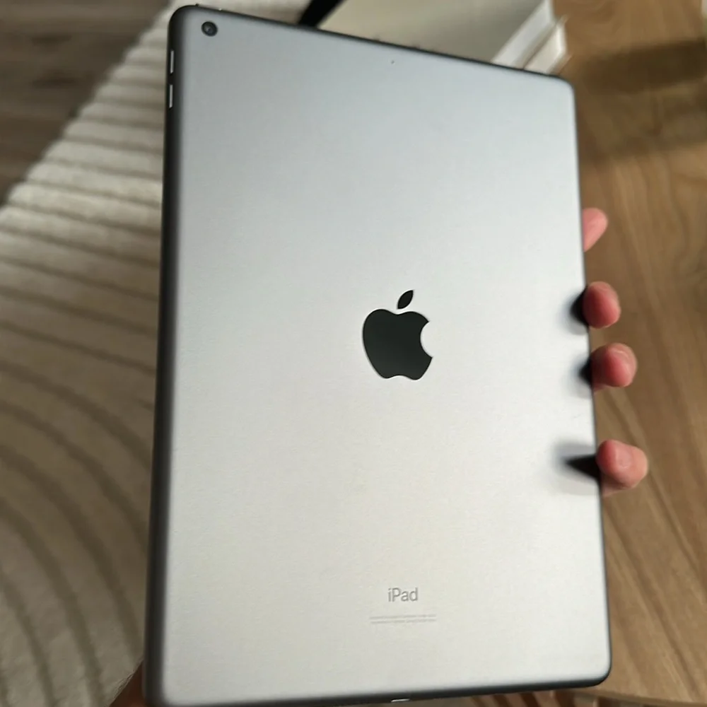 Apple Black iPads Sleek Minimalist Tablets